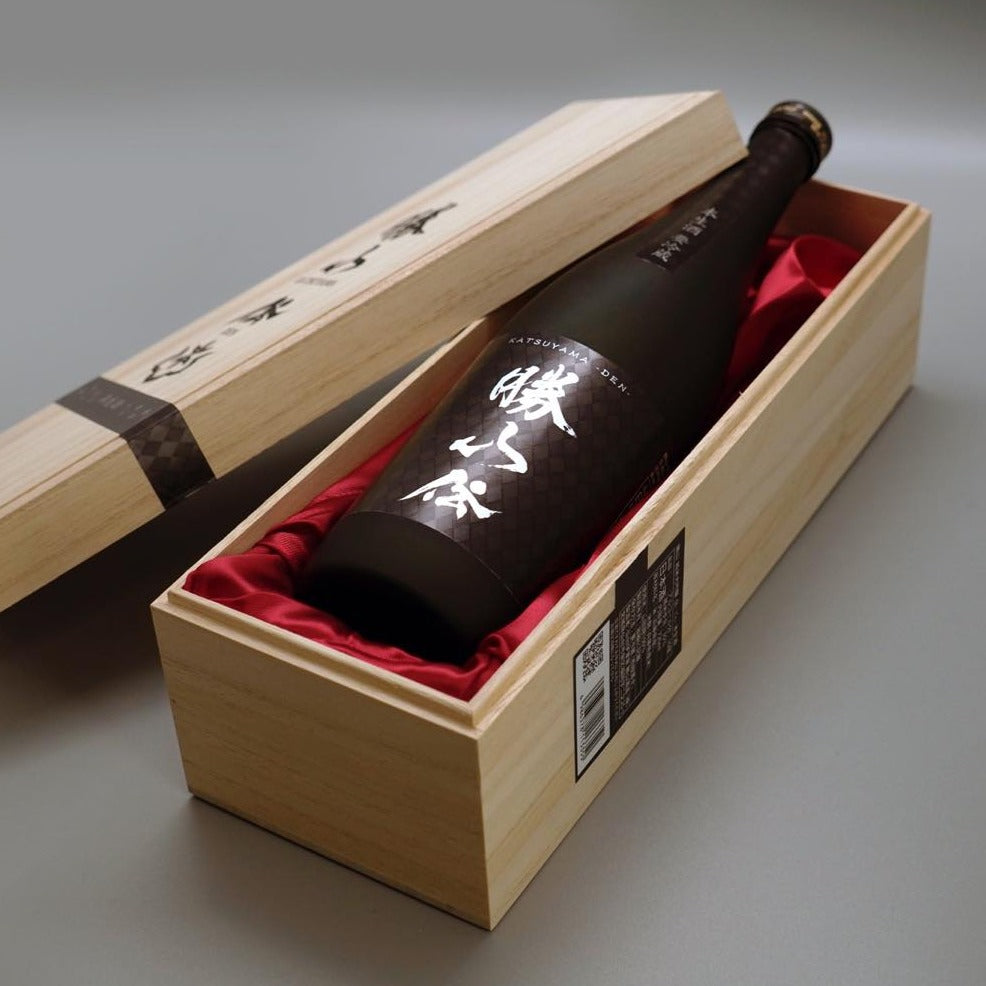勝山 「伝」 純米大吟醸 生 720ml