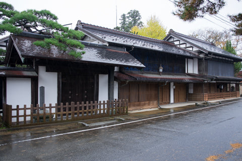 萩の鶴 別仕込 ハロウィン猫ラベル 720ml