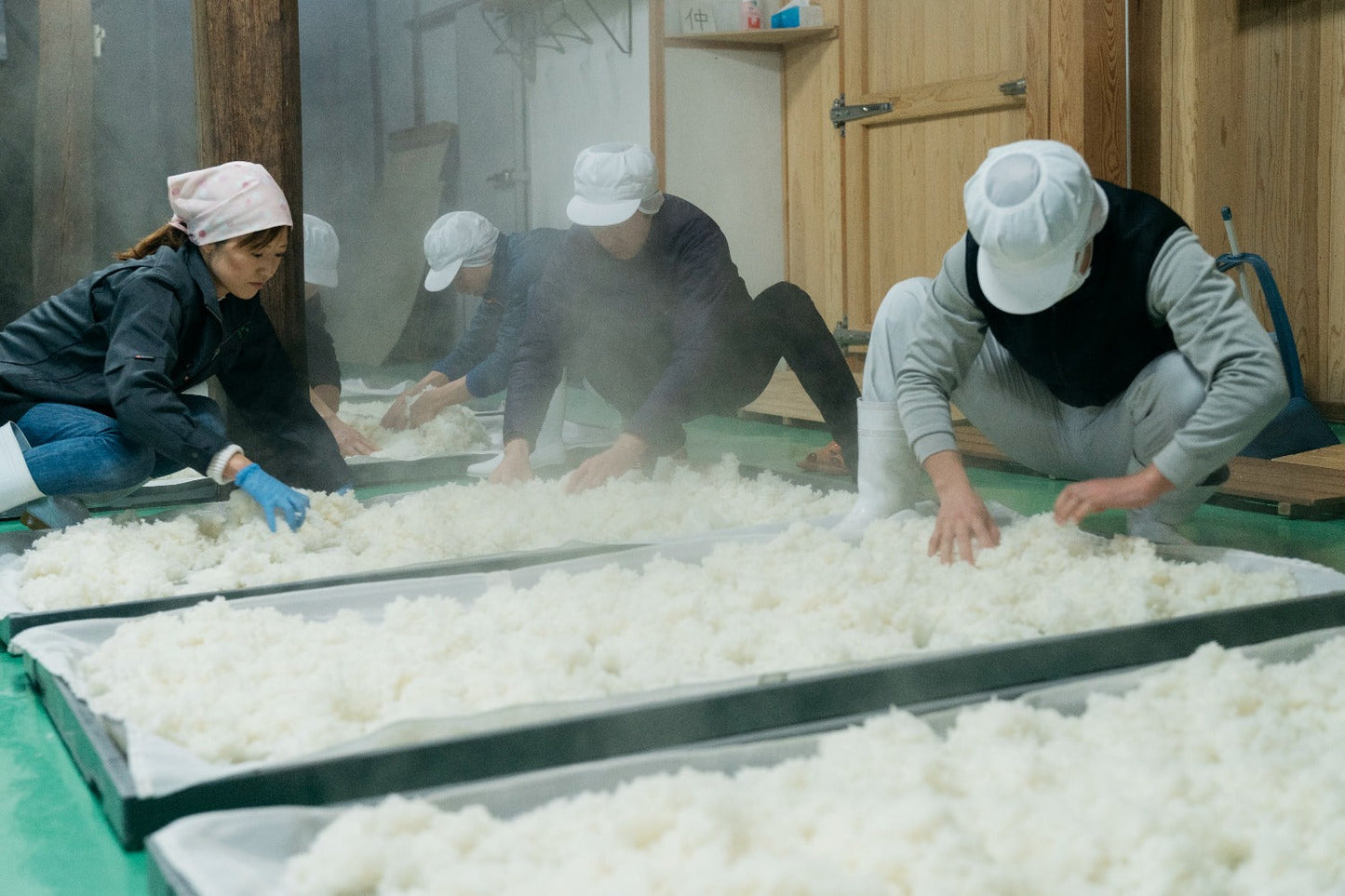 賀茂金秀 特別純米 秋あがり ～よりそい秋味～ 1800ml