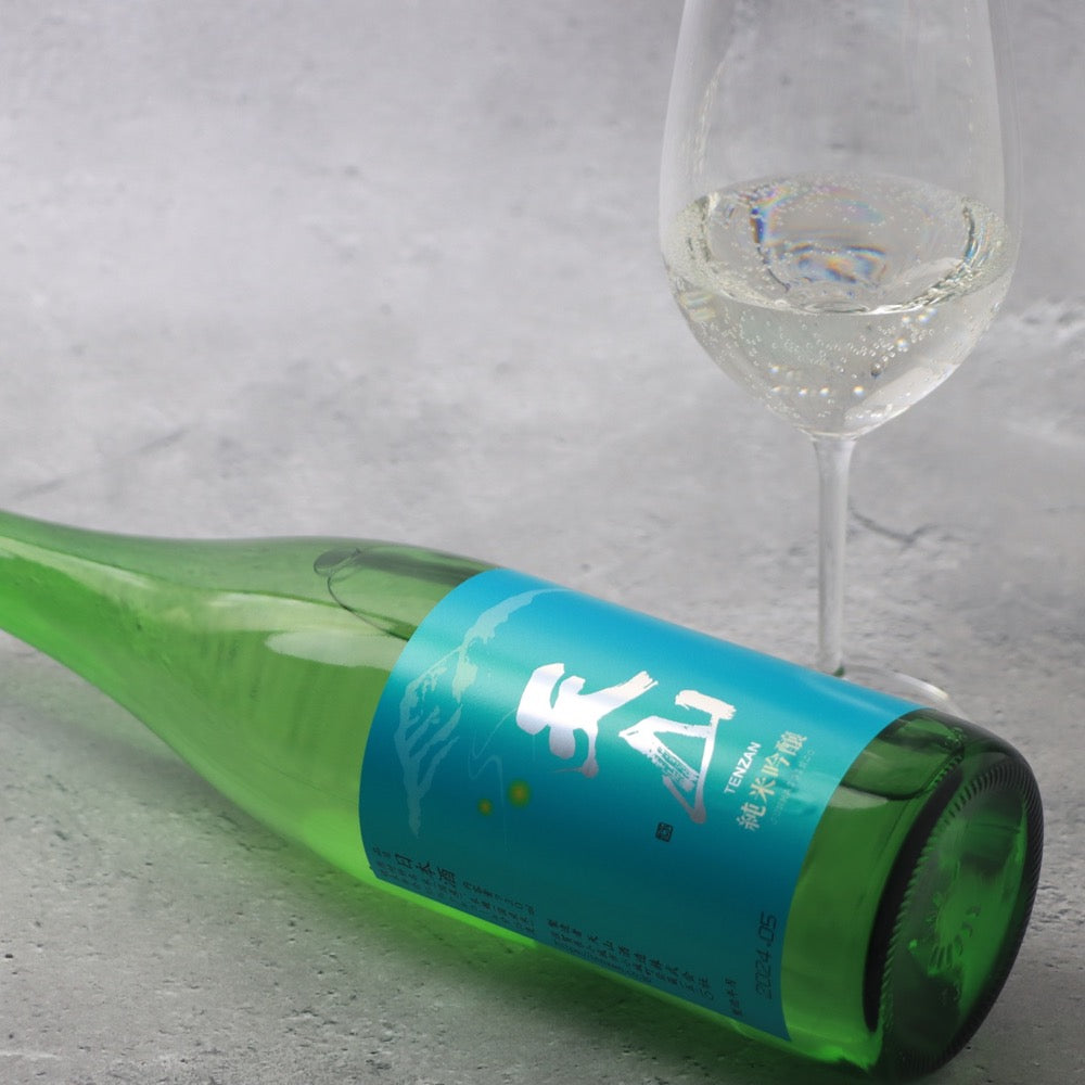 天山 (てんざん) 純米吟醸 1800ml