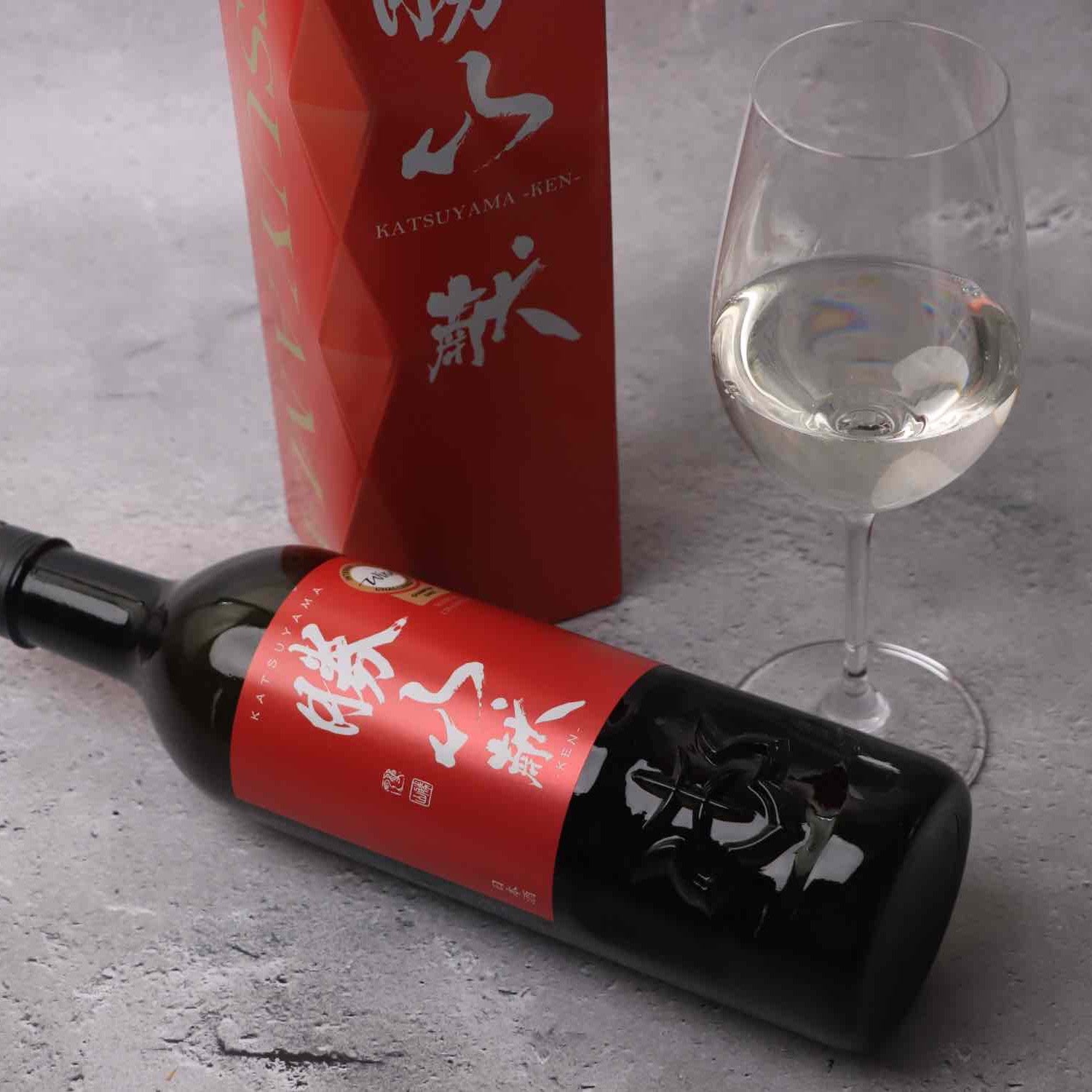 勝山 「献」 純米吟醸 1800ml | かつやま 「けん」 じゅんまい