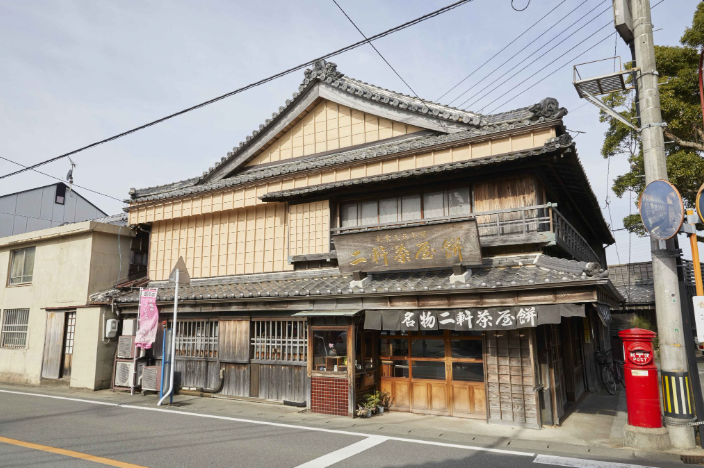 二軒茶屋餅角屋本店(ISEKADO)