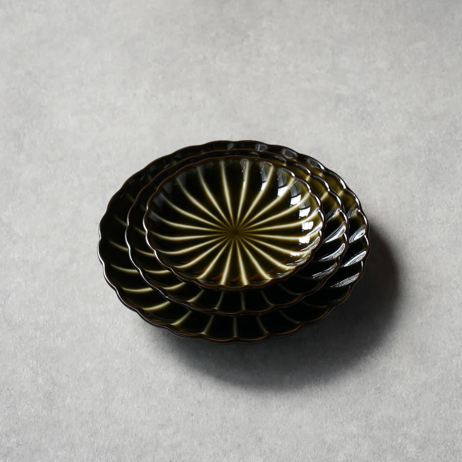 ぎやまん陶 利休グリーン 4寸皿 - KANEKO KOHYO | しろいわいんぐらす ぎやまん陶 利休グリーン 4寸皿 - KANEKO KOHYO | しろいわいんぐらす