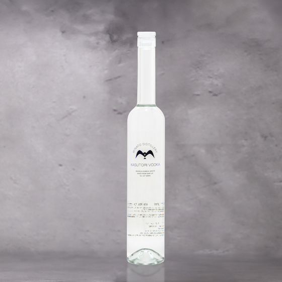粕取りウォッカ 500ml （八戸酒造）